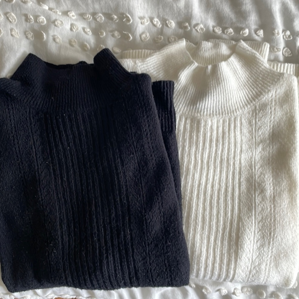 Old navy cowl neck light weight sweater
